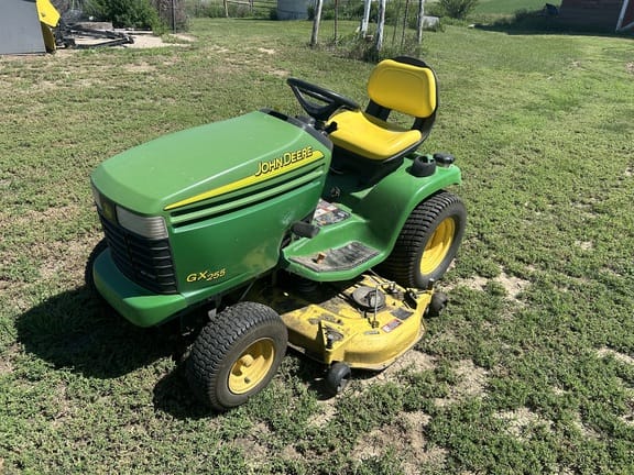 2004 John Deere GX255 Equipment Image0
