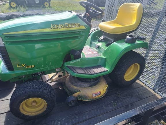 Image of John Deere LX289 equipment image 2