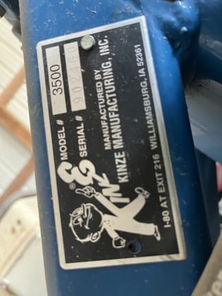 Image of Kinze 3500 equipment image 1