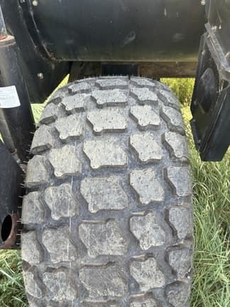 Image of MacDon 5020 equipment image 3