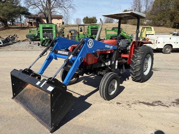 2004 Massey Ferguson 471 Equipment Image0