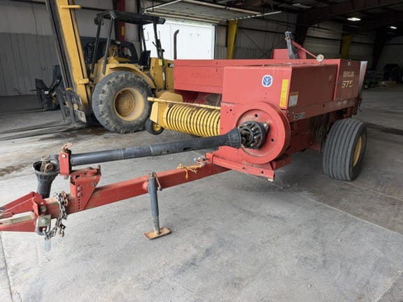 2004 New Holland 575 Equipment Image0