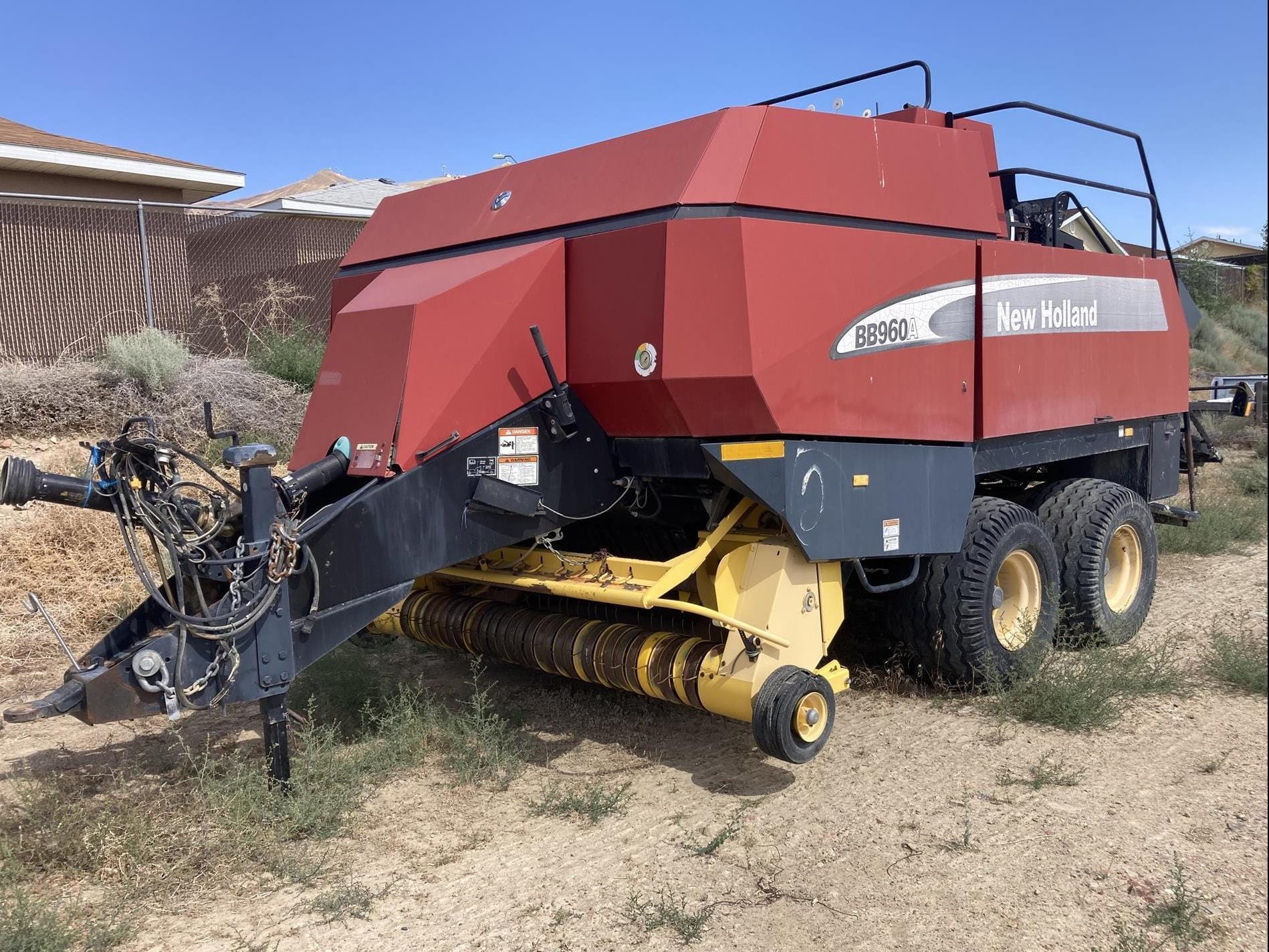 2004 New Holland BB960A Equipment Image0