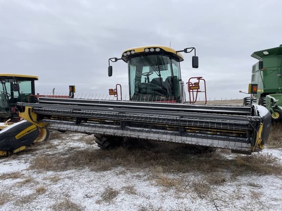 Image of New Holland HW320 equipment image 2