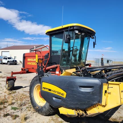 Image of New Holland HW320 equipment image 2