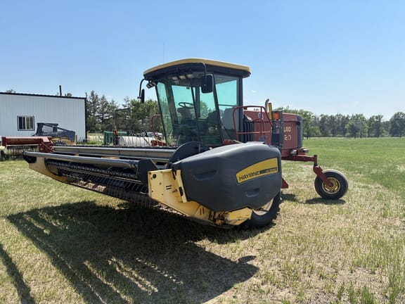 2004 New Holland HW320 Equipment Image0