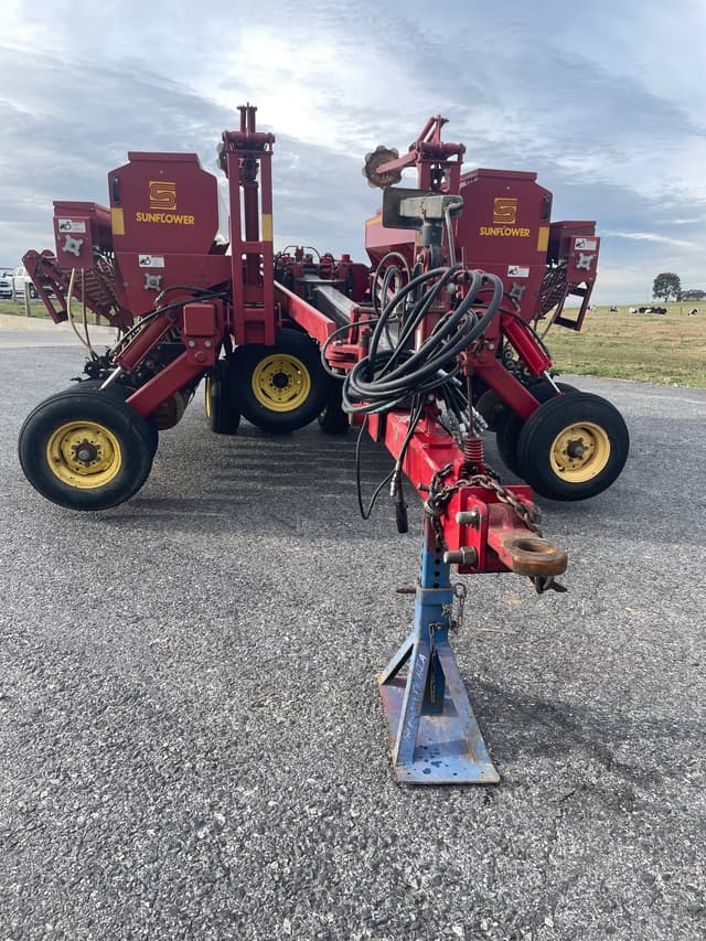 Image of Sunflower 9421-25 equipment image 1