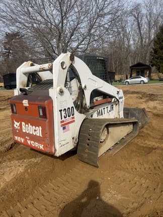 Image of Bobcat T300 equipment image 3