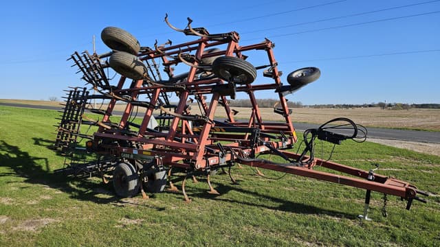 Image of Case IH Tigermate II equipment image 3