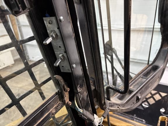 Image of Caterpillar 252B2 equipment image 3