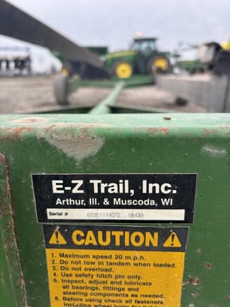 Image of E-Z Trail 672 equipment image 3