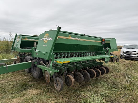 2005 Great Plains 3S-3000HD Equipment Image0