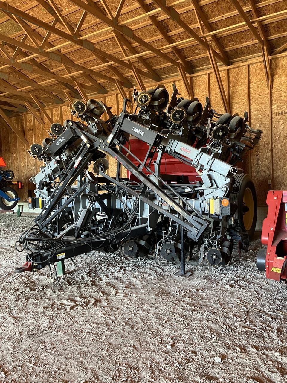 2005 Hiniker 6000ST Equipment Image0