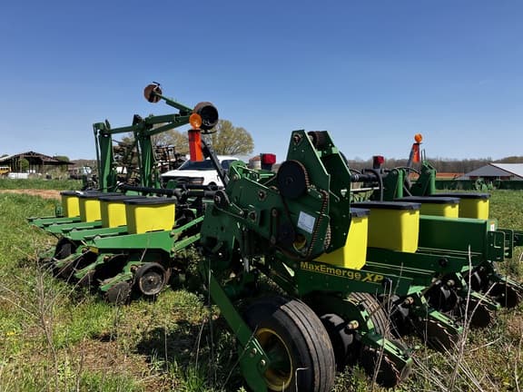 Image of John Deere 1770 equipment image 2