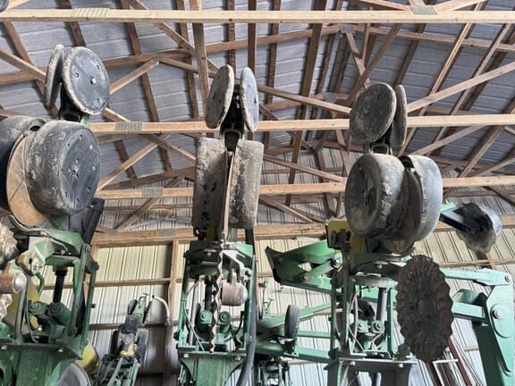 Image of John Deere 1790 equipment image 4