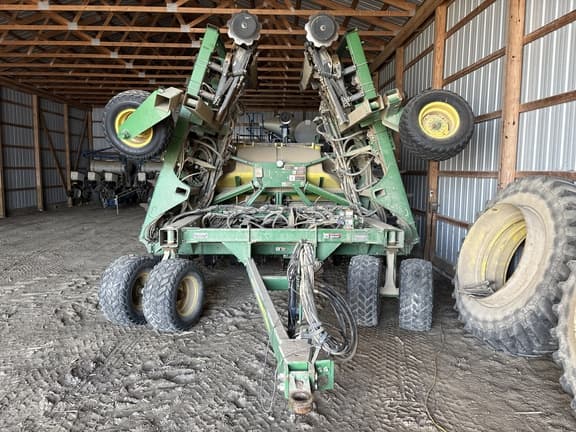 Image of John Deere 1890 equipment image 3