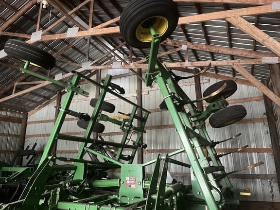 Image of John Deere 2410 equipment image 2