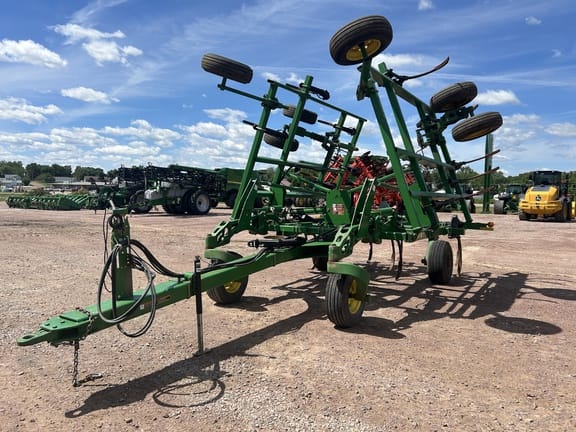 2005 John Deere 2410 Equipment Image0