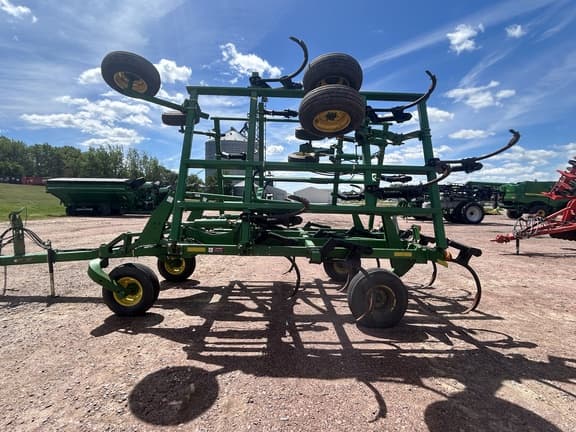 Image of John Deere 2410 equipment image 2