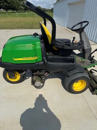 Image of John Deere 2500E equipment image 3