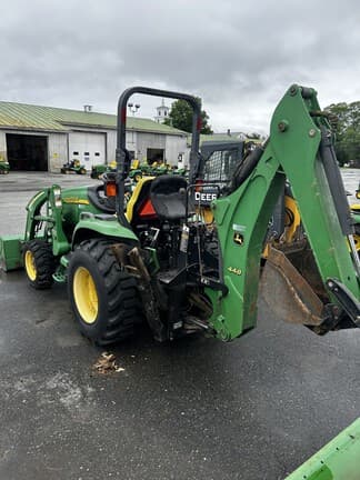 Image of John Deere 3320 equipment image 3