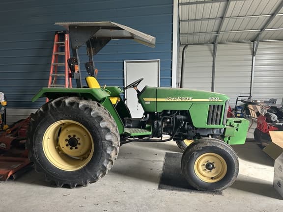 Image of John Deere 5303 equipment image 4