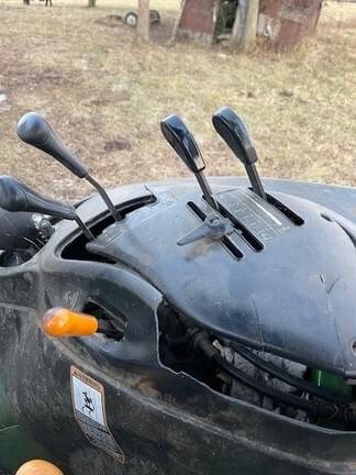 Image of John Deere 5425 equipment image 4