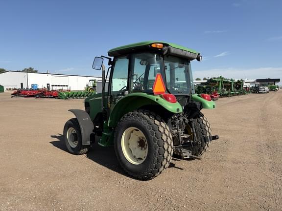 Image of John Deere 5525 equipment image 1