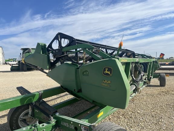 Image of John Deere 620F equipment image 3
