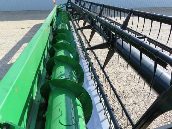 Image of John Deere 630F equipment image 2