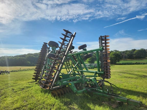 2005 John Deere 637 Equipment Image0