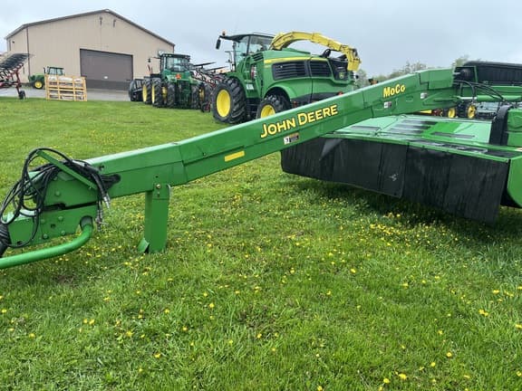 Image of John Deere 735 Primary image