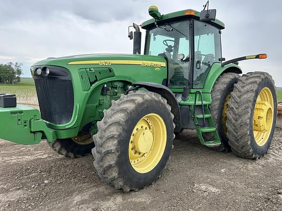 Image of John Deere 8420 Primary image