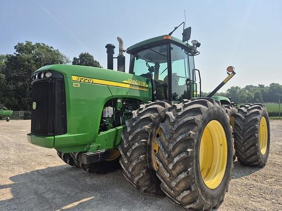 Image of John Deere 9220 equipment image 3