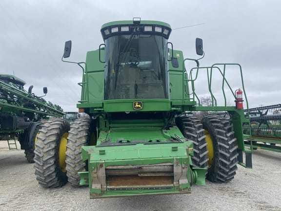 2005 John Deere 9760 STS Equipment Image0