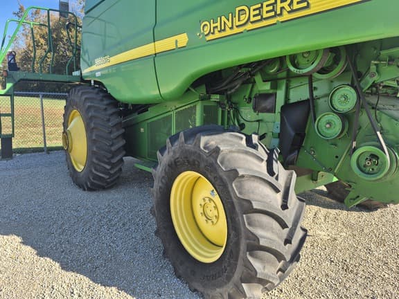 Image of John Deere 9860 STS equipment image 3