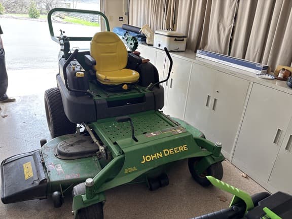 Image of John Deere 997 equipment image 1