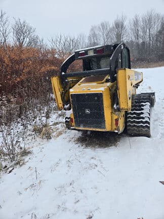 Image of John Deere CT332 equipment image 2