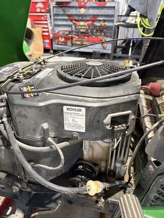 Image of John Deere L130 equipment image 4