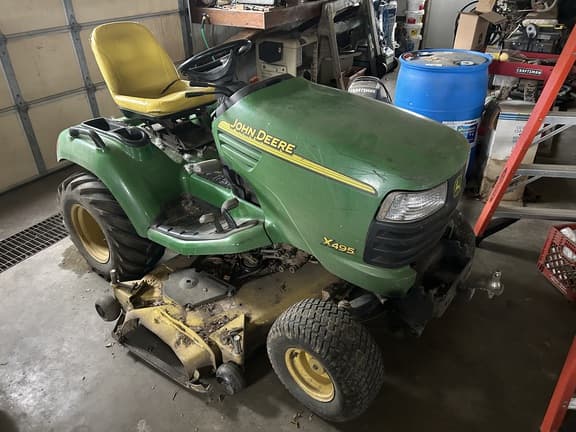 Image of John Deere X495 equipment image 2