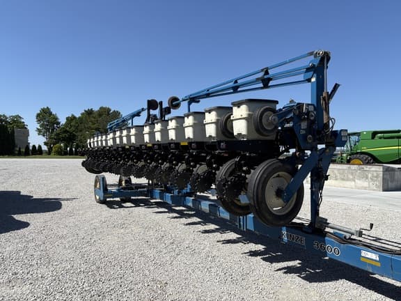 Image of Kinze 3600 Primary image