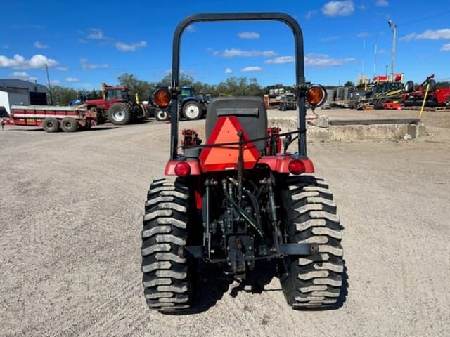 Image of Massey Ferguson 1528 equipment image 4