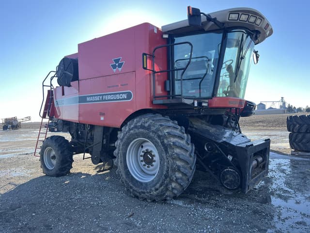 Image of Massey Ferguson 9690 equipment image 4