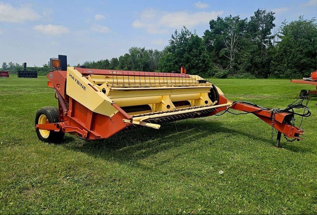 2005 New Holland 1465 Equipment Image0