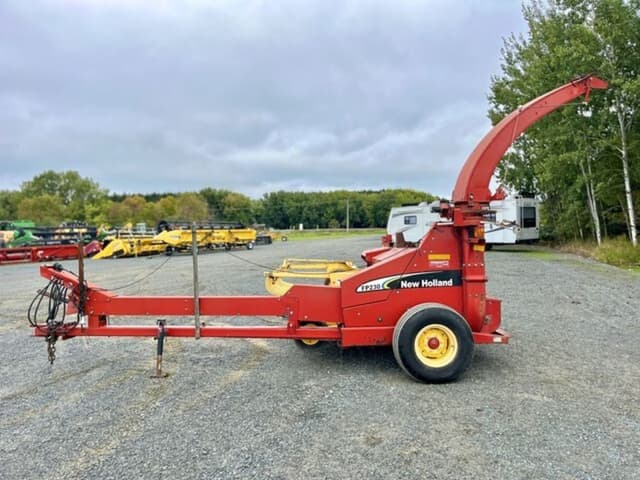Image of New Holland FP230 equipment image 3