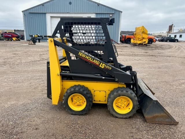 Image of New Holland LS120 equipment image 3