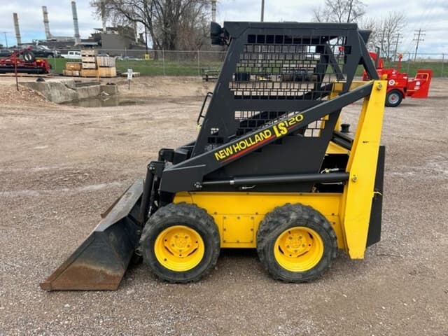 Image of New Holland LS120 equipment image 1