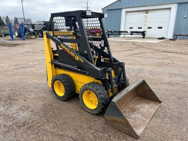 Image of New Holland LS120 equipment image 2