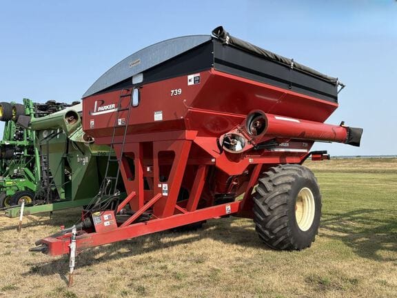 2005 Parker 739 Equipment Image0