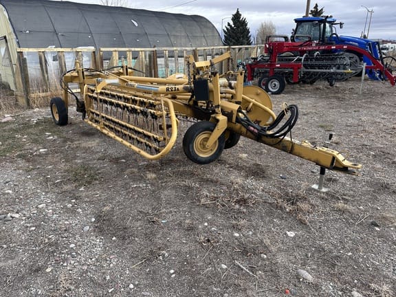 2005 Vermeer R23A Equipment Image0